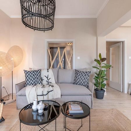 Апартаменти Minimal Retreat W/ Watercoloured Sunset View Пірей Екстер'єр фото